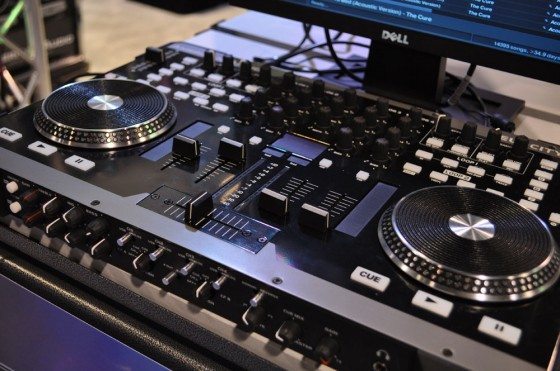 American Audio VMS4 American-dj-560x371