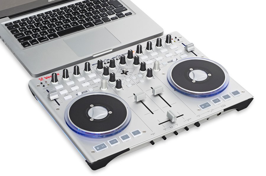 Controller: Vestax VCI-100 MK2